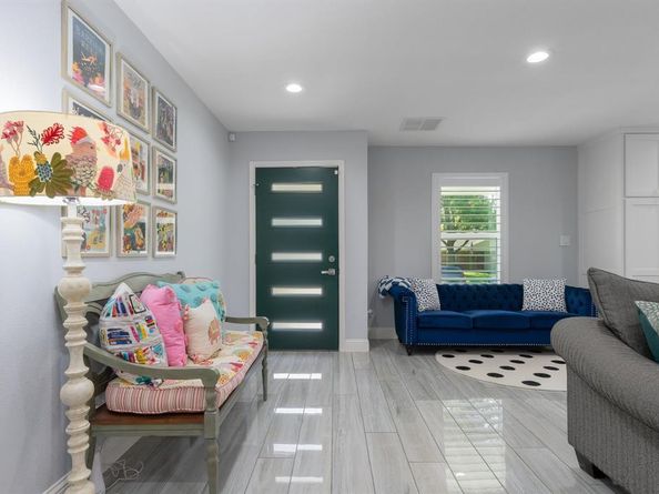 13635  Spring Grove Avenue , Dallas Texas 75240