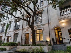 2214  Worthington Street , Dallas Texas 75204