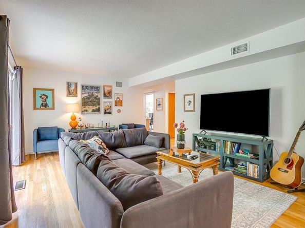 2904  Martin Lydon Avenue , Fort Worth Texas 76133