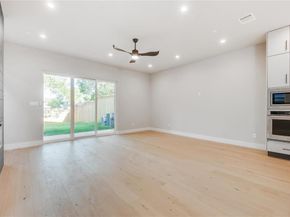 2333  Vagas Street , Dallas Texas 75219