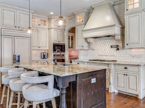 7419  Robin Road , Dallas Texas 75209