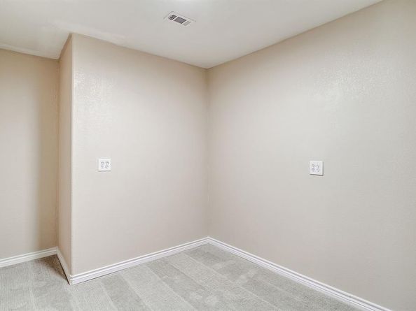2728  Foxcroft Circle , Denton Texas 76209