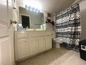 Undisclosed Address #21049551, Arlington Texas 76017