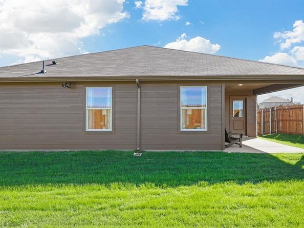 1749  GILLENS Avenue , Fort Worth Texas 76140