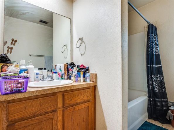 2614  Wilhurt Avenue , Dallas Texas 75216