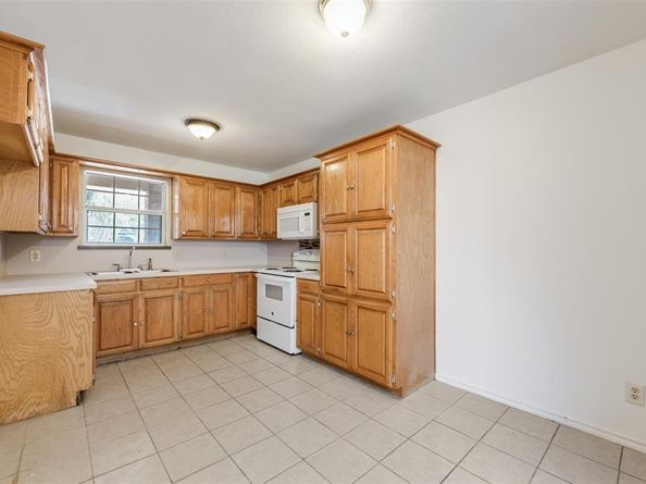 1029  Heath Circle , Cedar Hill Texas 75104