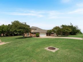 1029  Heath Circle , Cedar Hill Texas 75104