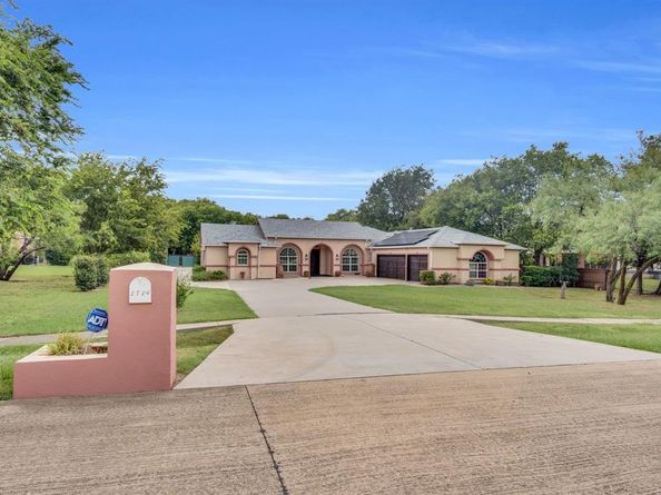 2724  Prairie Acres Cove , Cedar Hill Texas 75104