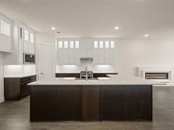 1850  Wittington  , Farmers Branch Texas 75234