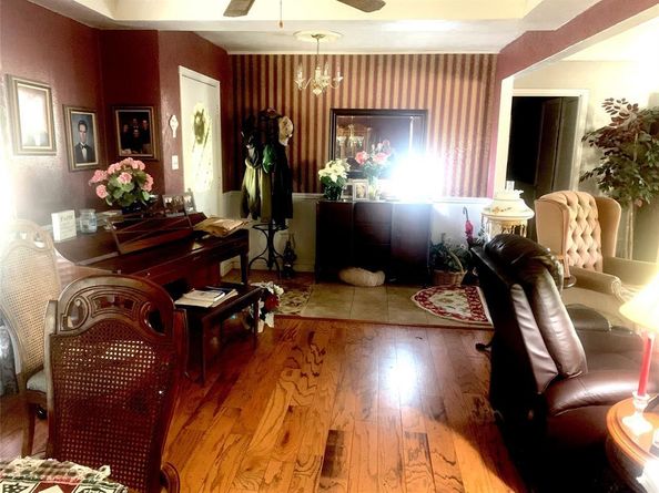1244  Springbrook Drive , DeSoto Texas 75115