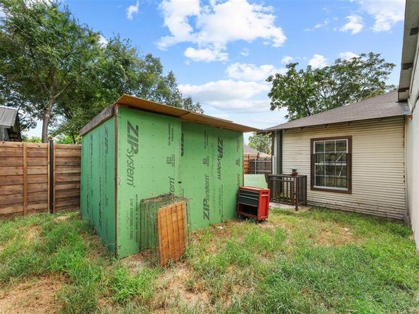 3716  Dildock Street , Dallas Texas 75215