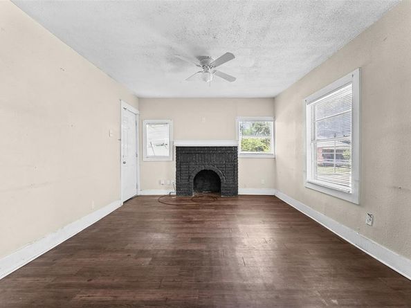 3716  Dildock Street , Dallas Texas 75215