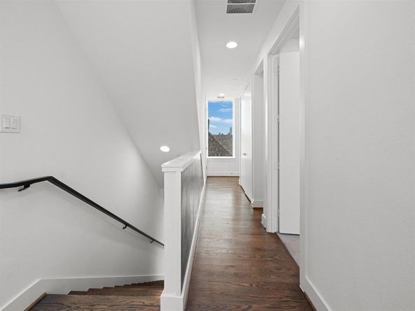 345  Mathey Court , Dallas Texas 75208