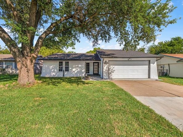 613  Oxford Park , Garland Texas 75043