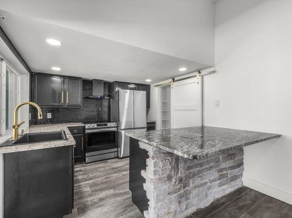 613  Oxford Park , Garland Texas 75043
