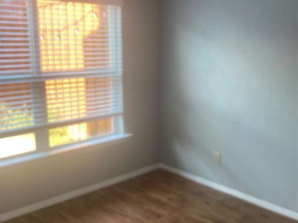 240  Rolling Hills Place , Lancaster Texas 75146