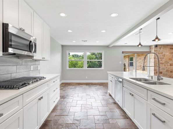 3736  Pageant Place , Dallas Texas 75244