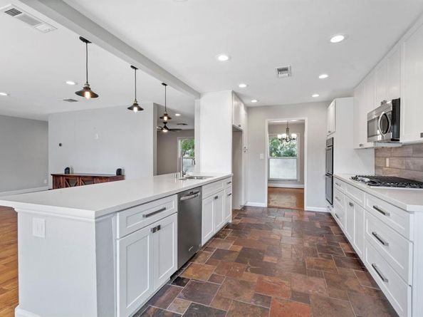 3736  Pageant Place , Dallas Texas 75244