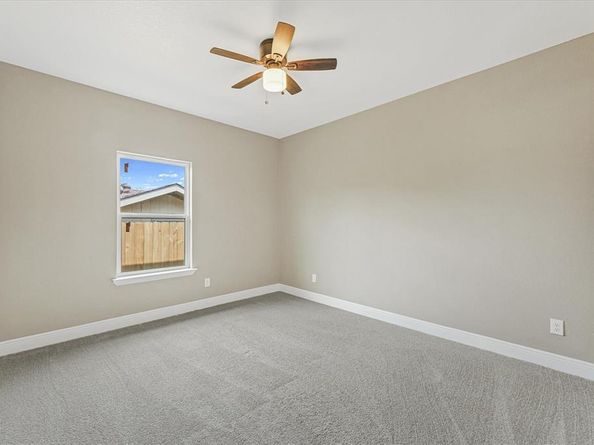 3105 N Pecan Street , Fort Worth Texas 76106