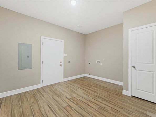 3105 N Pecan Street , Fort Worth Texas 76106