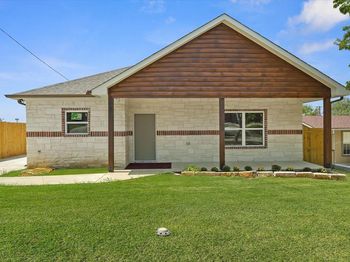 3105 N Pecan Street 