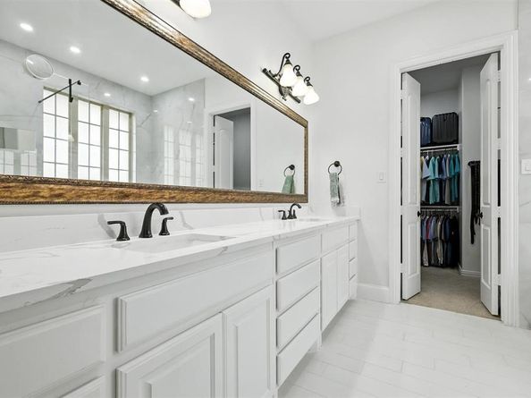 628  Four Stones Boulevard , Lewisville Texas 75056