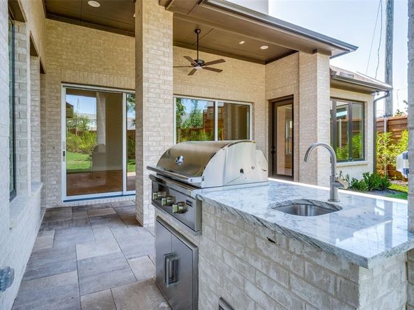 3845  Van Ness Lane , Dallas Texas 75220