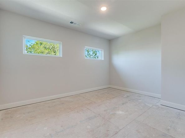 3845  Van Ness Lane , Dallas Texas 75220
