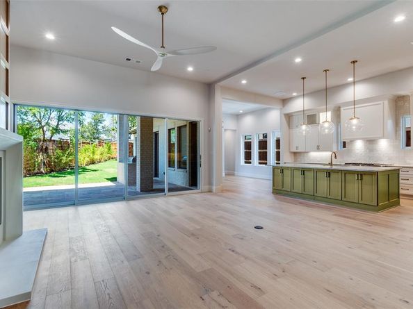 3845  Van Ness Lane , Dallas Texas 75220