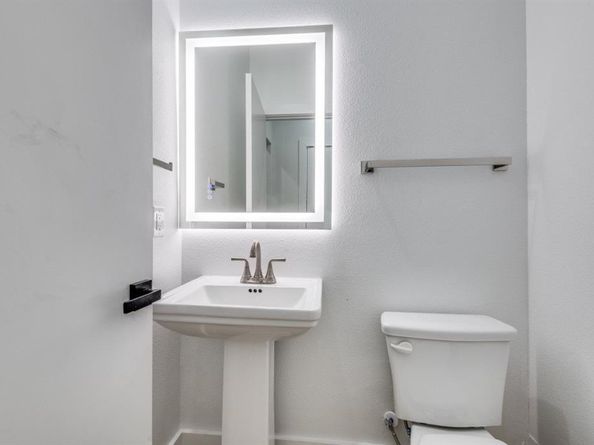 1310  Coleman Avenue , Dallas Texas 75215