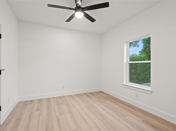 1310  Coleman Avenue , Dallas Texas 75215