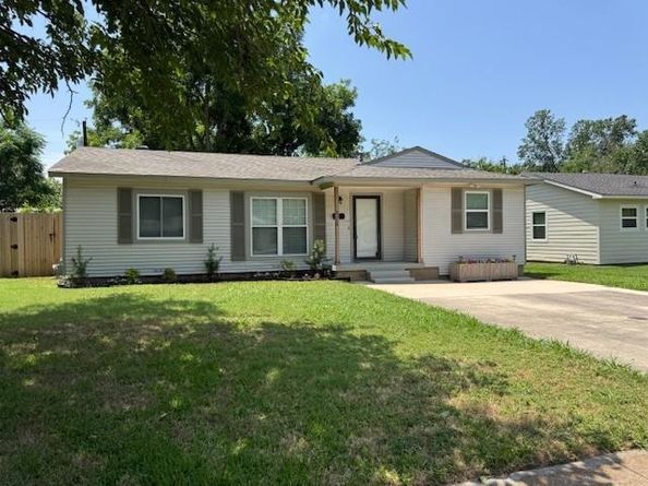 2316  Cunningham Street , Irving Texas 75062