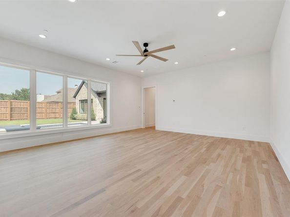 4074 S Better Drive , Dallas Texas 75229