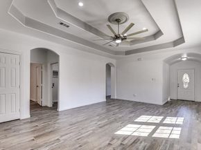 1449  Owega Avenue , Dallas Texas 75216