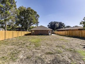 1449  Owega Avenue , Dallas Texas 75216