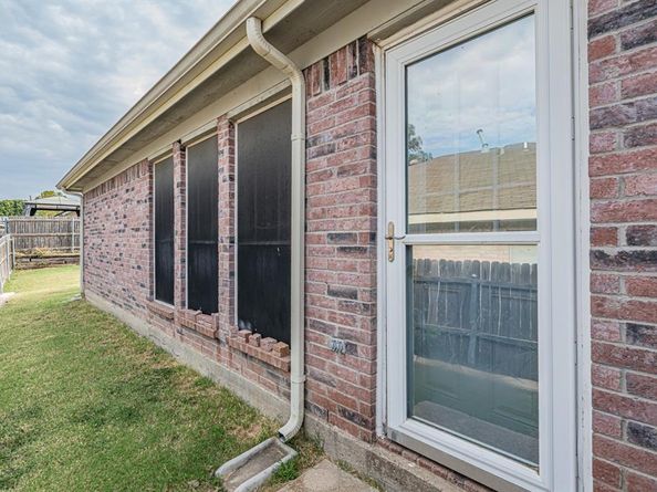 10240  Cypress Hills Drive , Fort Worth Texas 76108