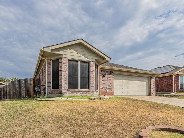 10240  Cypress Hills Drive , Fort Worth Texas 76108