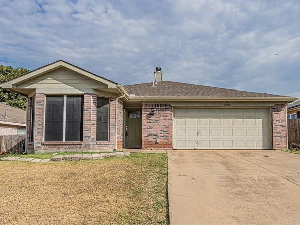 10240  Cypress Hills Drive , Fort Worth Texas 76108