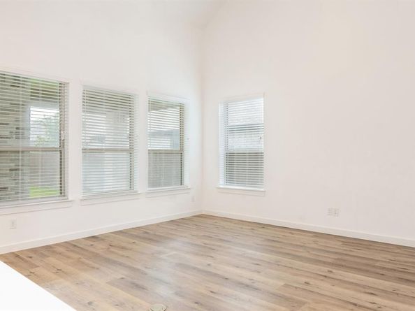 12449  Iveson Drive , Fort Worth Texas 76052