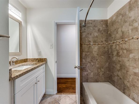 405  Easton Road , Dallas Texas 75218