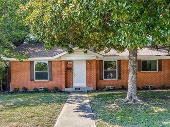 405  Easton Road 