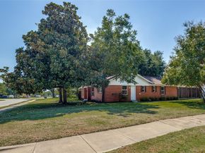 405  Easton Road , Dallas Texas 75218