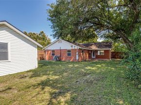 405  Easton Road , Dallas Texas 75218