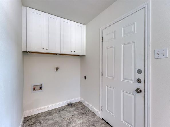 405  Easton Road , Dallas Texas 75218