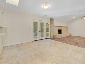 1211  Kendolph Drive , Denton Texas 76205