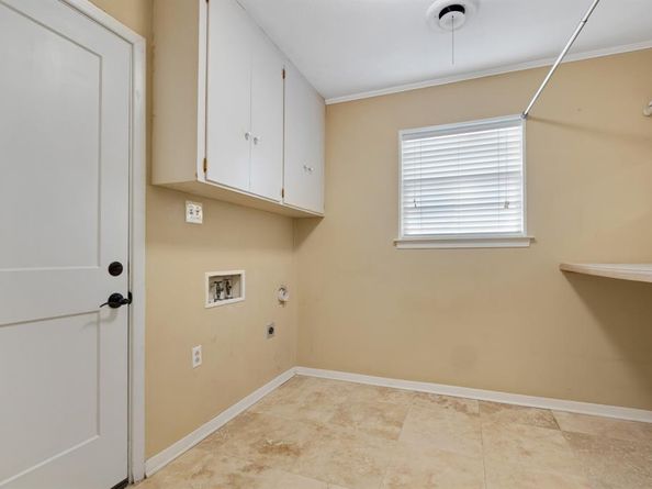 1211  Kendolph Drive , Denton Texas 76205