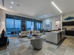 1717  Arts Plaza  1804, Dallas Texas 75201