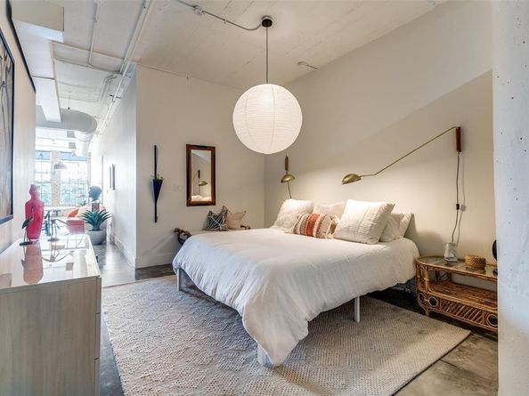 1122  Jackson Street  302, Dallas Texas 75202