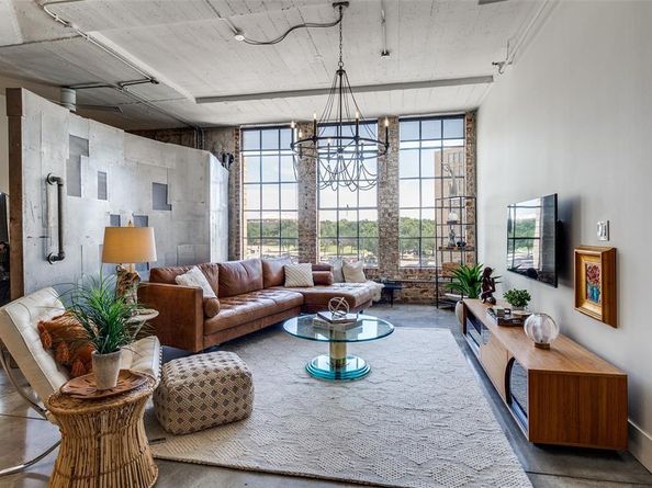 1122  Jackson Street  302, Dallas Texas 75202