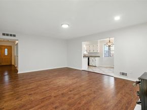 5823  Marview Lane , Dallas Texas 75227